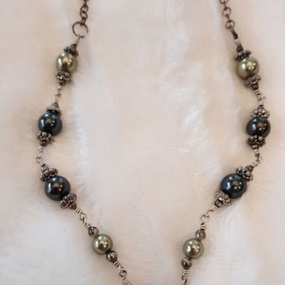 Art Fair Beaded Necklace  - Picture 4 of 10